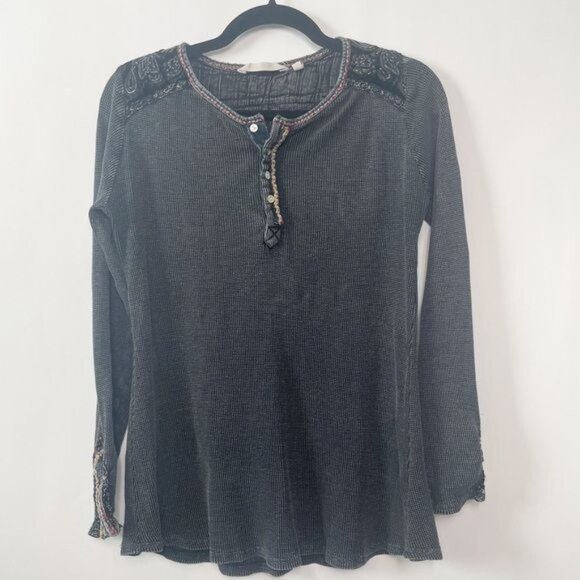 Soft Surroundings Cobi Thermal Velvet Trim Shirt Black Lightweight Size Medium - Picture 2 of 8